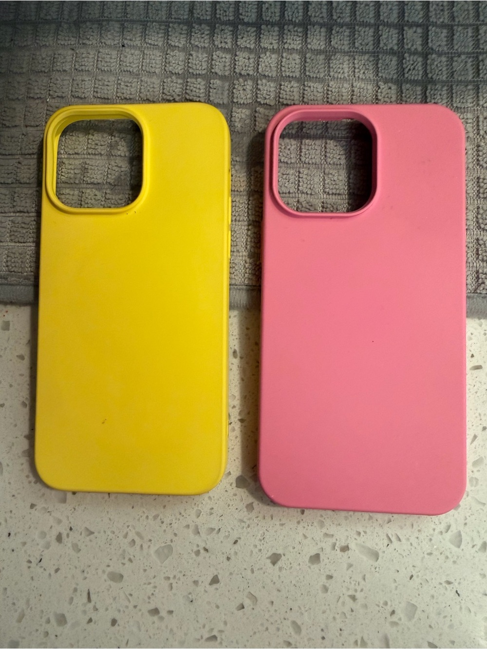 14 Pro Max Amazon Yellow and Pink Silicone Phone Case Duo